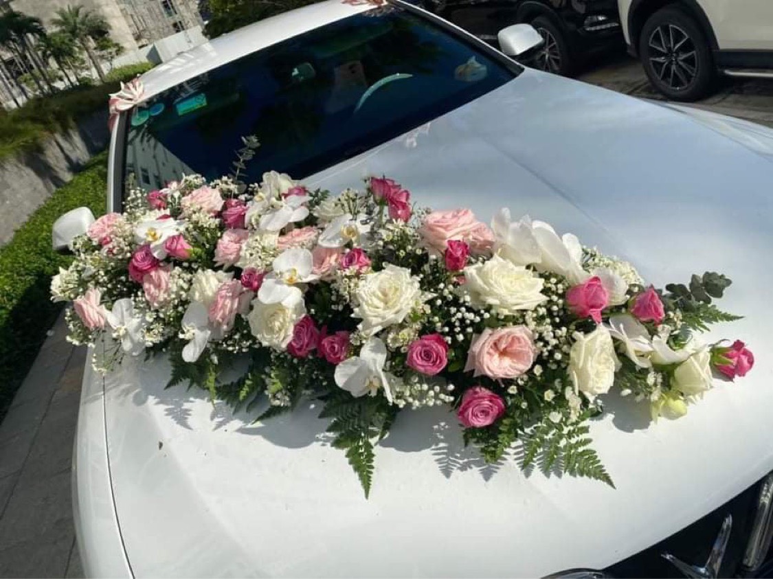 Mẫu hoa trang trí xe cưới bằng tươi Đà Lạt - Xe cưới Bảo An